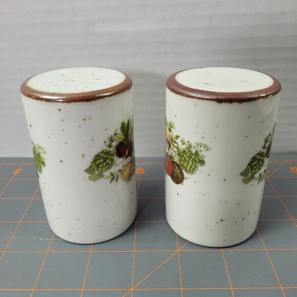 Vintage Inarco Japan Speckled Mushroom Vegetables Salt Pepper Stoneware Shakers - Picture 7 of 9